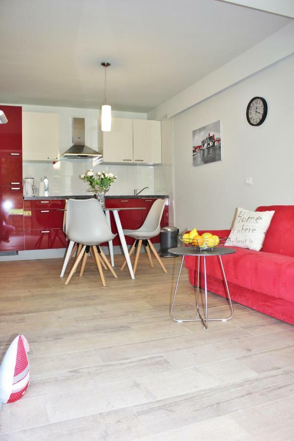 Apartmani Zuzic Пореч Экстерьер фото