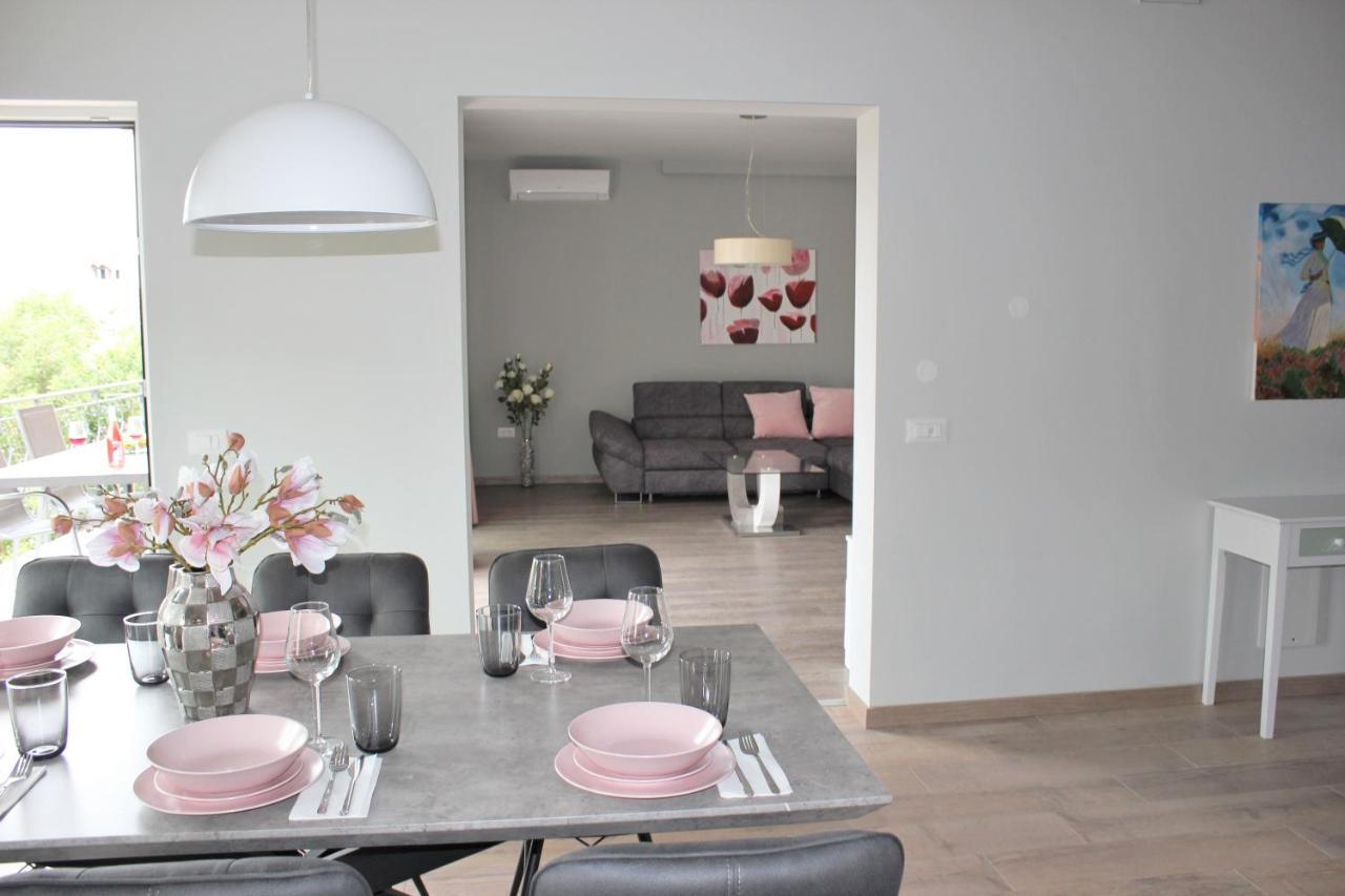 Apartmani Zuzic Пореч Экстерьер фото