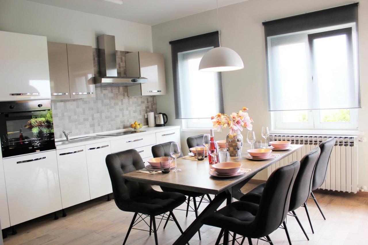 Apartmani Zuzic Пореч Экстерьер фото