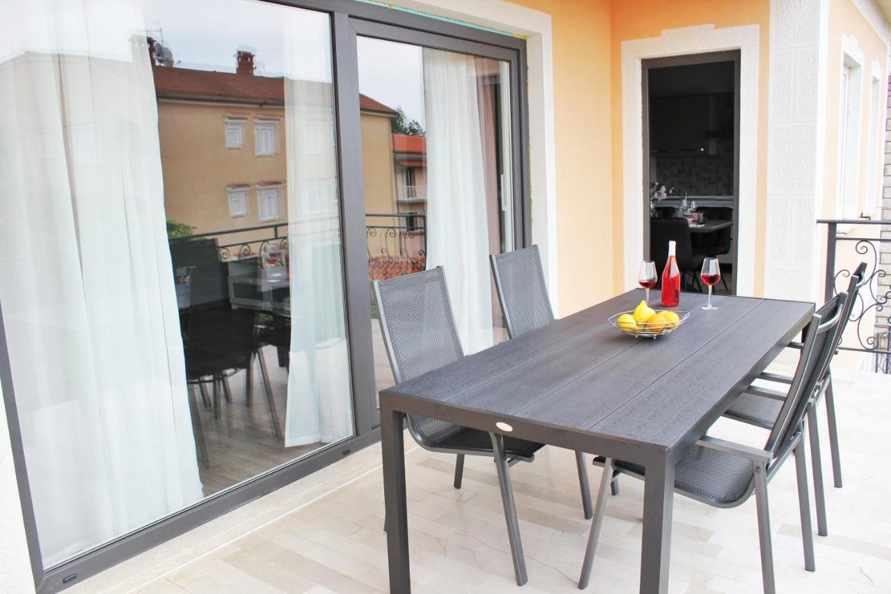 Apartmani Zuzic Пореч Экстерьер фото