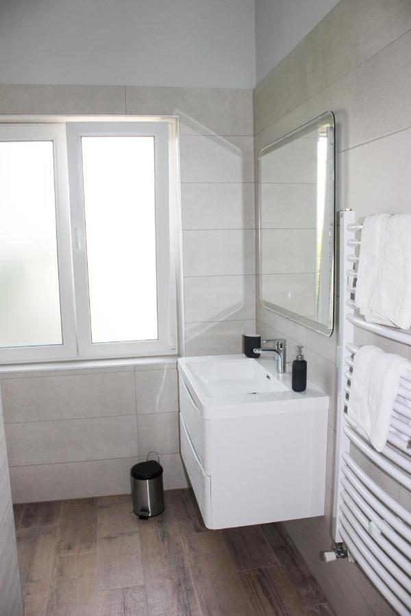 Apartmani Zuzic Пореч Экстерьер фото