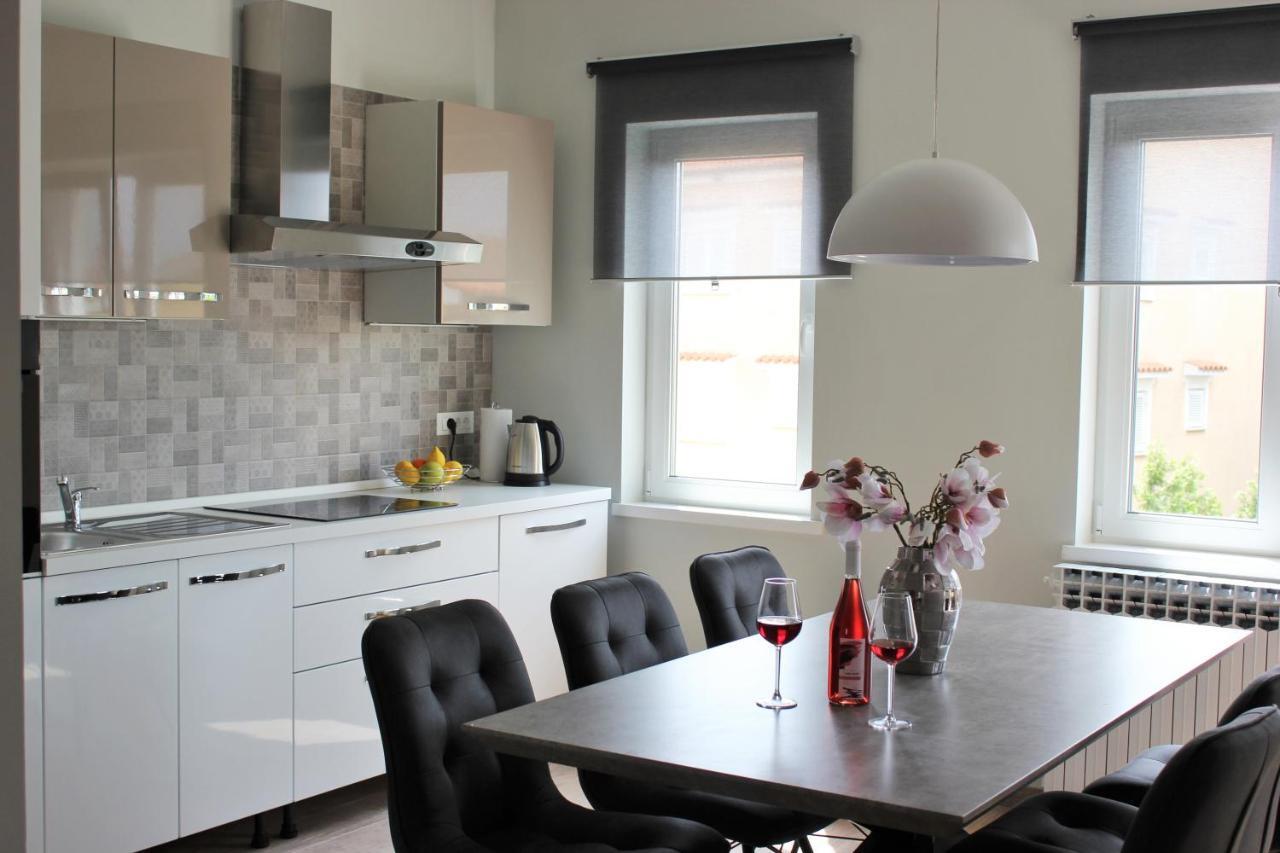 Apartmani Zuzic Пореч Экстерьер фото